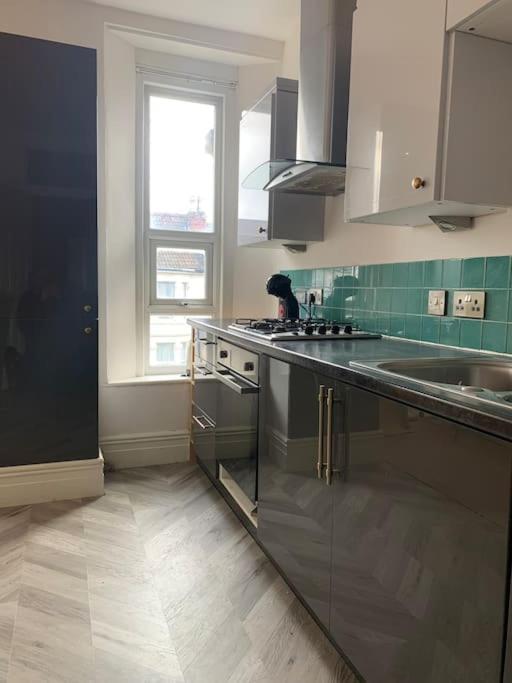 Central 2 Bed Flat. Free Parking Bristol Zewnętrze zdjęcie