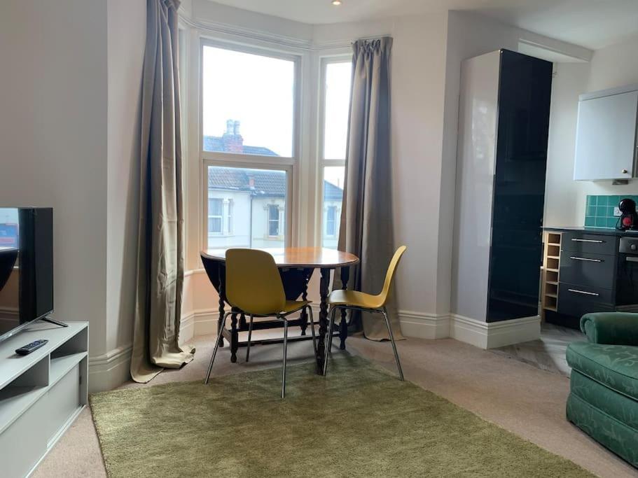 Central 2 Bed Flat. Free Parking Bristol Zewnętrze zdjęcie